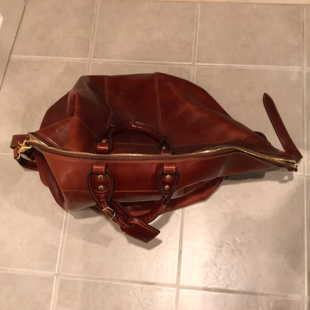 Leather weekend bag